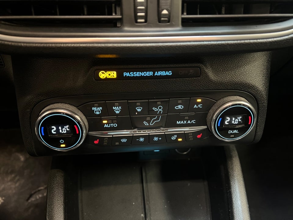 Ford Focus 1,5 EcoBoost Active stc. 5d