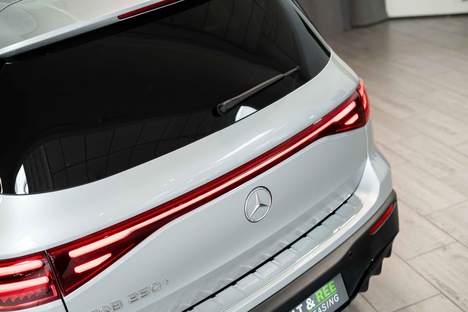 Mercedes EQB250+ AMG Line 7prs 5d