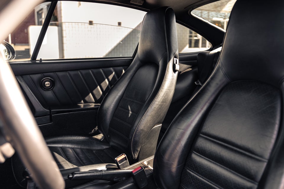 Porsche 911 3,6 Carrera 4 Coupé 2d