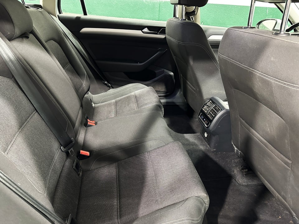 VW Passat 2,0 TDi 190 Comfortline Variant DSG 5d