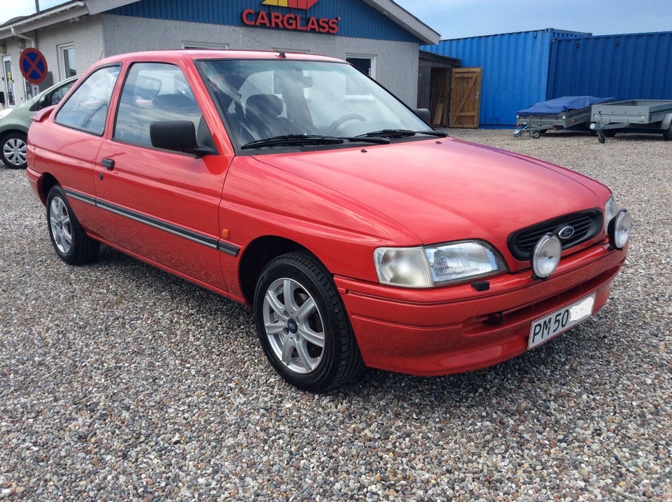 Ford Escort 1,3i CL 3d