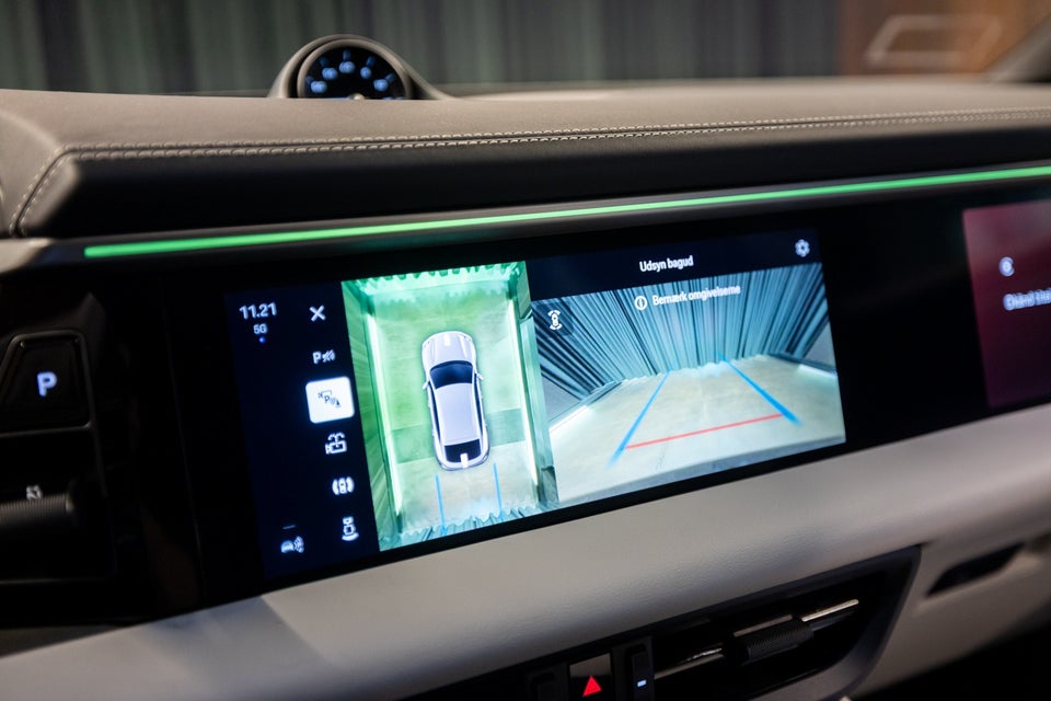 Porsche Macan 4 5d