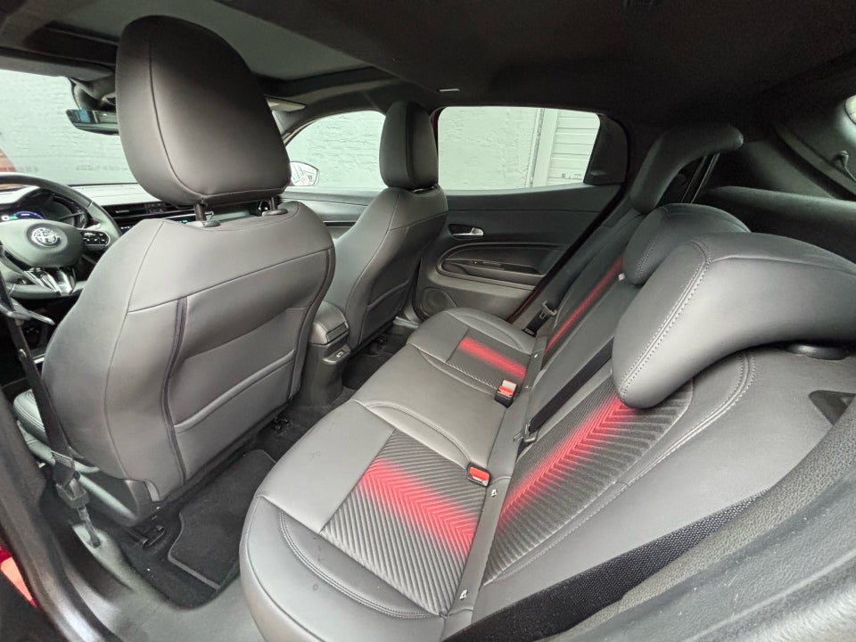 Alfa Romeo Junior Elettrica Speciale 5d