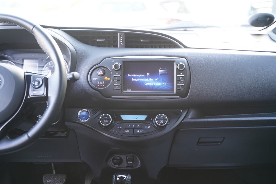 Toyota Yaris 1,5 Hybrid H3 Limited e-CVT 5d