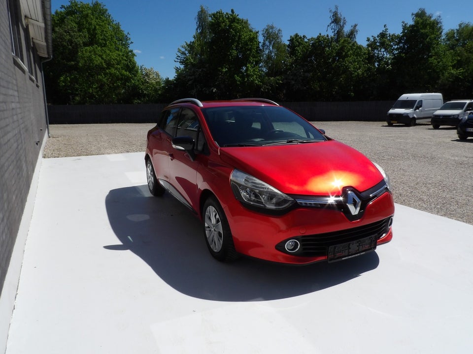 Renault Clio IV 0,9 TCe 90 Expression Sport Tourer 5d