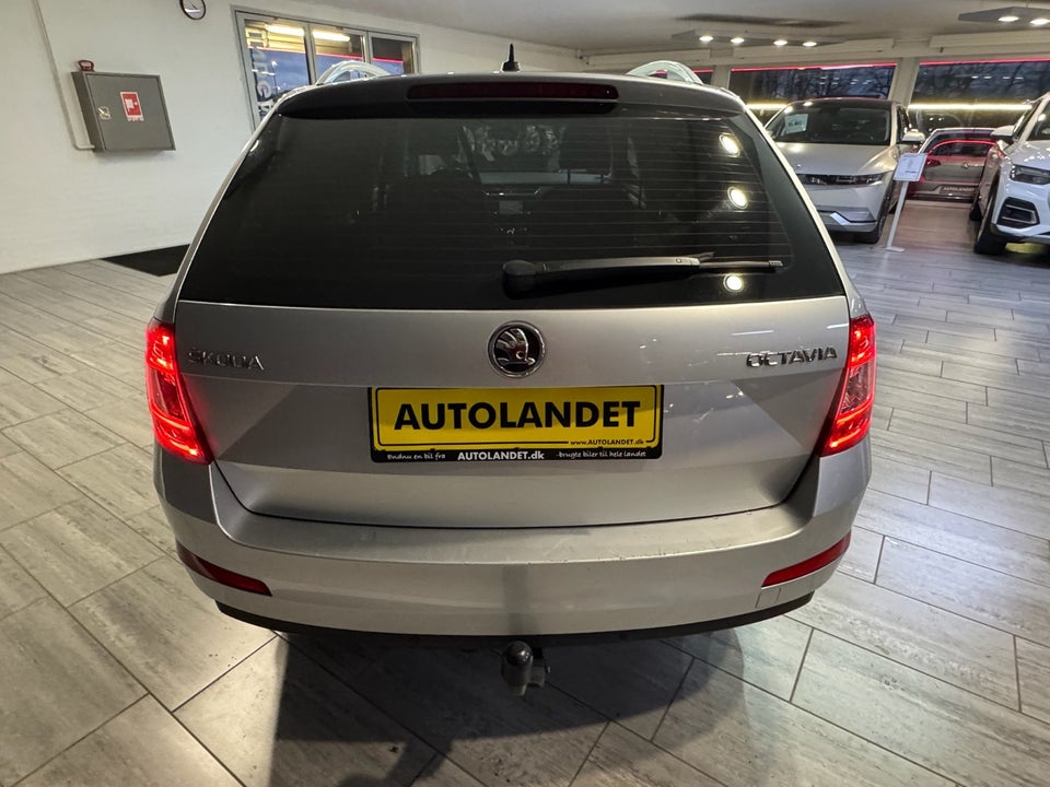 Skoda Octavia 2,0 TDi 150 Style Combi Van 5d