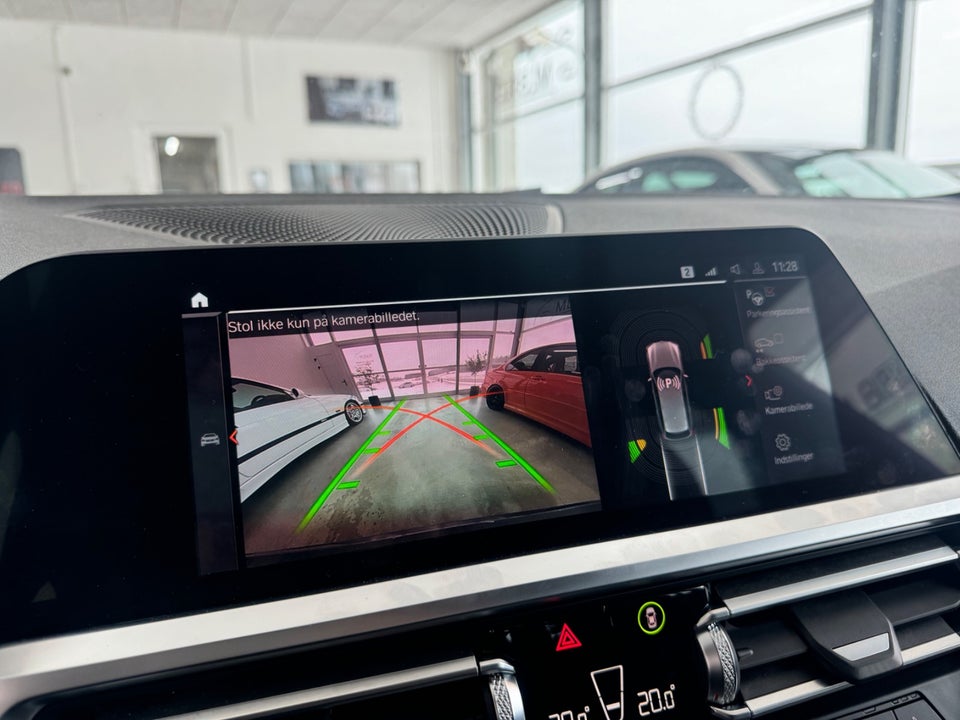 BMW 330d 3,0 Touring M-Sport xDrive aut. 5d