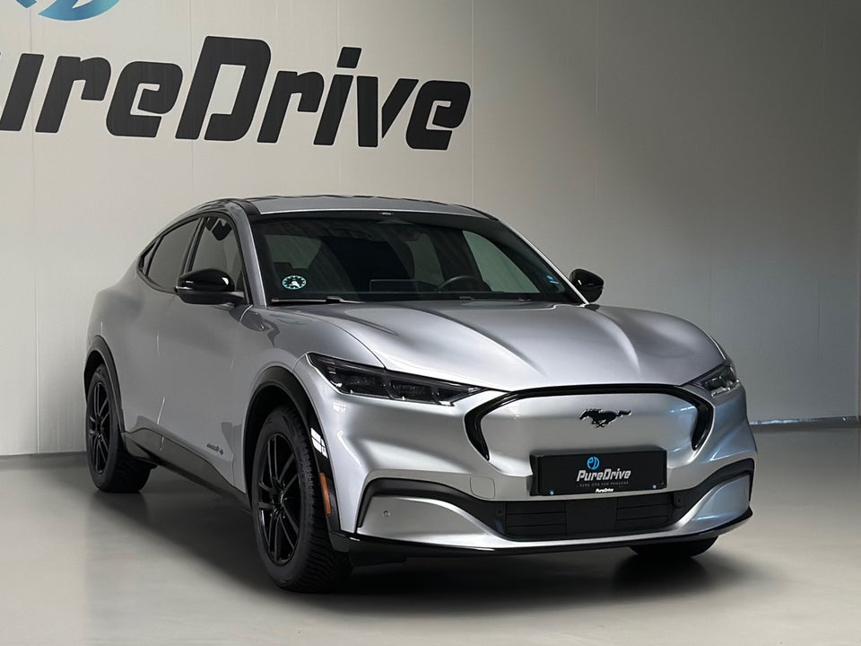 Ford Mustang Mach-E 75 Standard Range AWD 5d