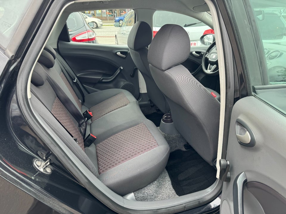 Seat Ibiza 1,4 16V Reference 5d