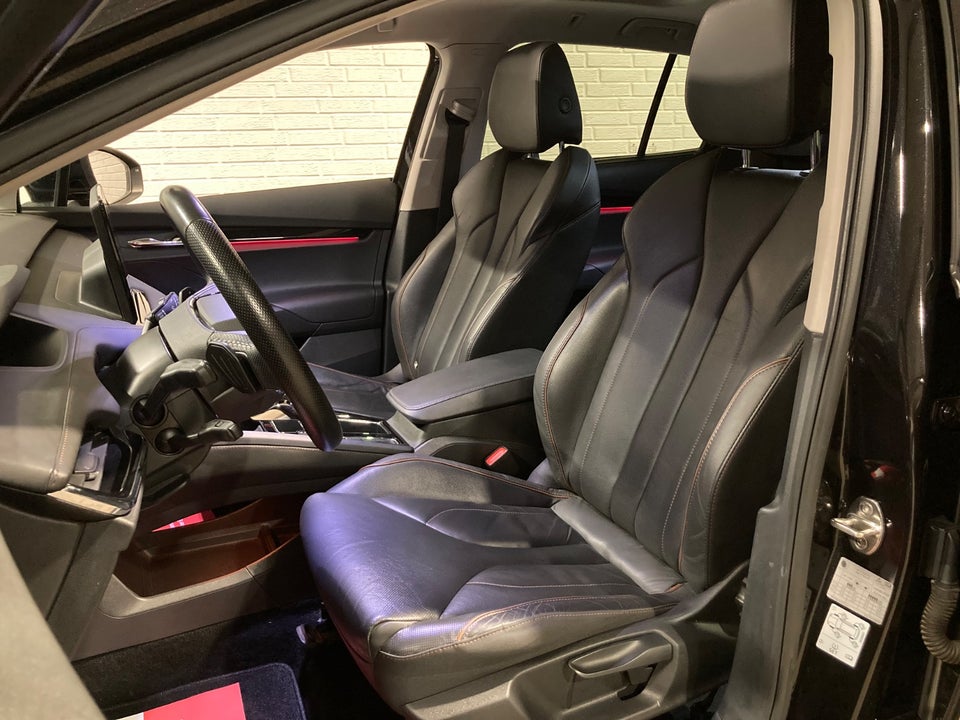 Skoda Enyaq 80 iV Suite 5d