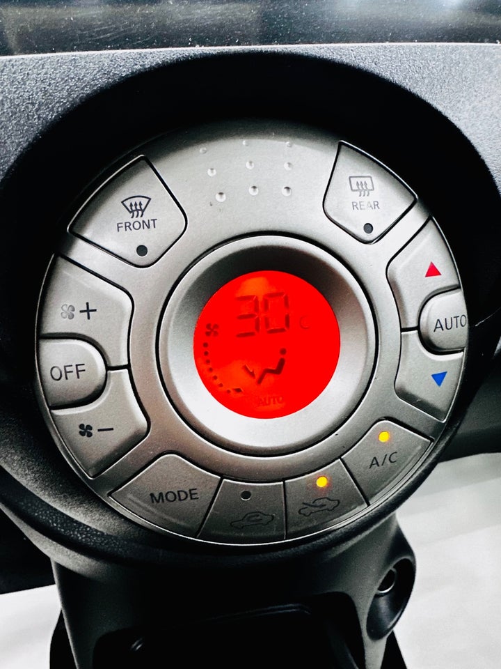 Nissan Micra 1,2 Acenta 5d
