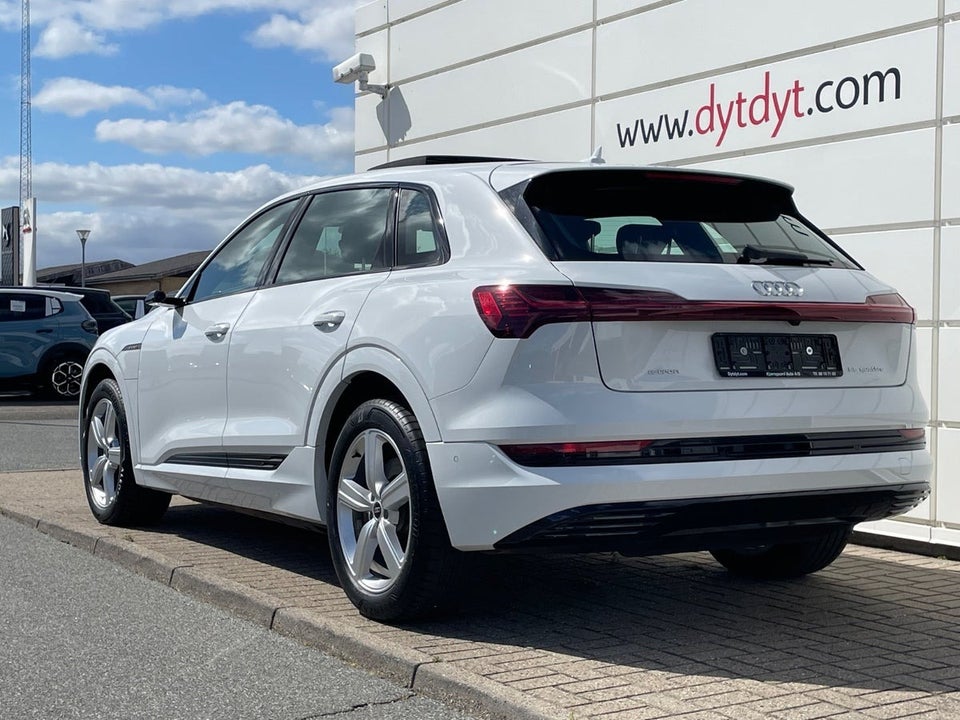 Audi e-tron 55 S-line quattro 5d