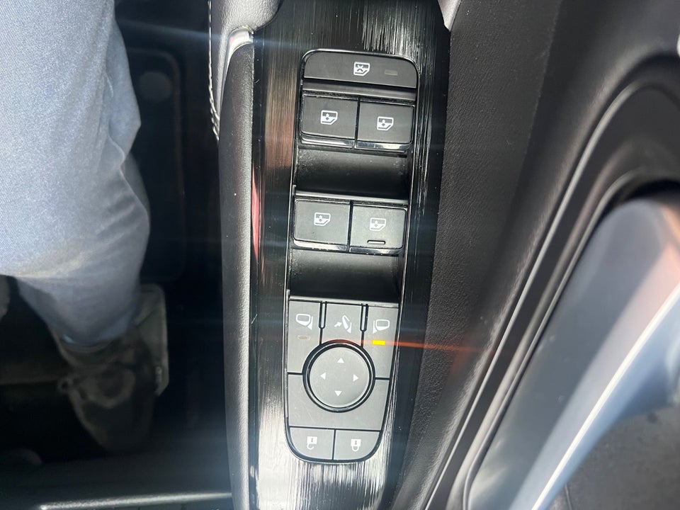 Nissan Qashqai 1,3 Dig-T 160 N-Connecta 5d