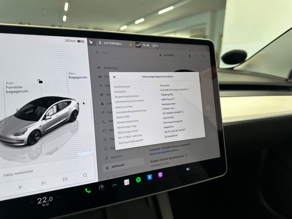 Tesla Model 3 Long Range AWD 4d