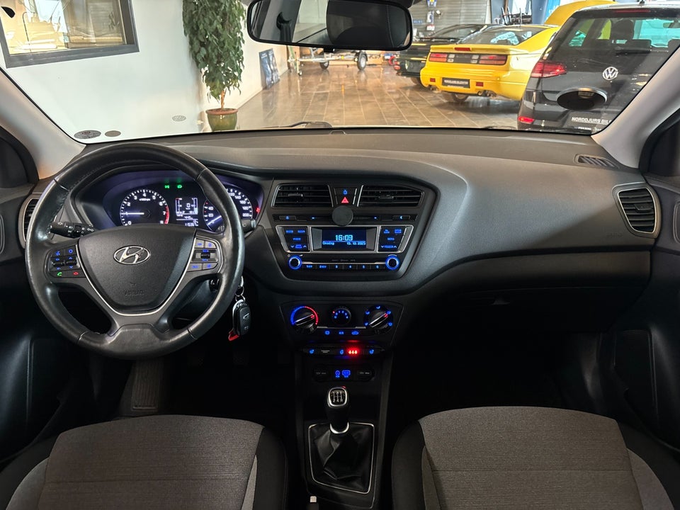 Hyundai i20 1,25 Trend 5d