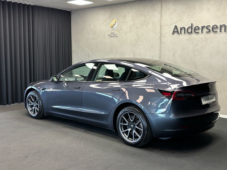 Tesla Model 3 RWD 4d