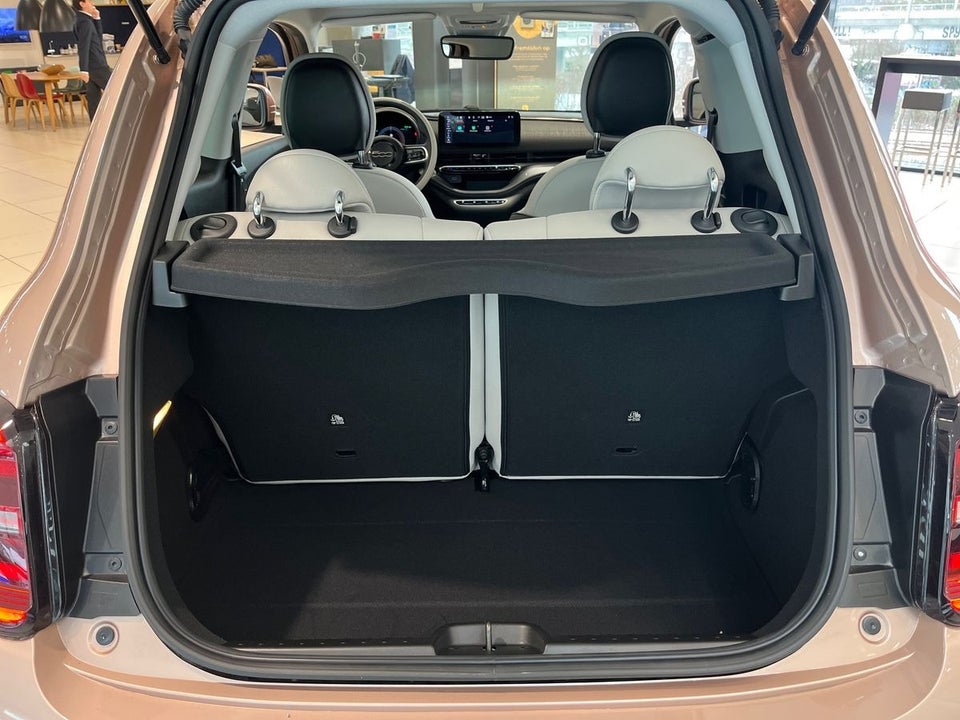 Fiat 500e 42 la Prima 3+1 4d