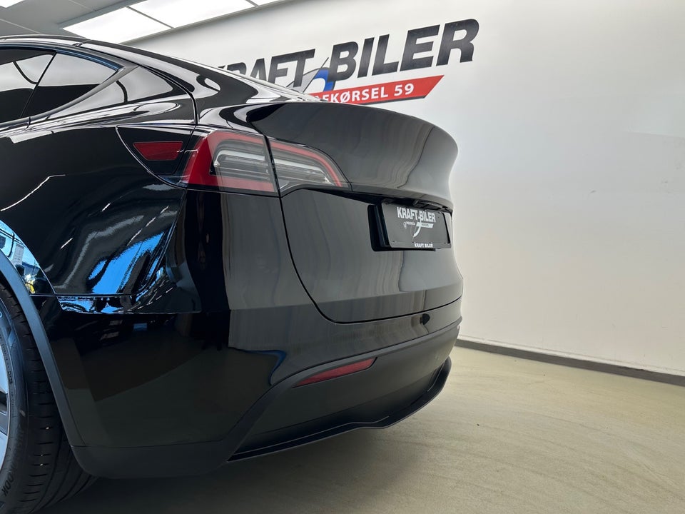 Tesla Model Y RWD 5d