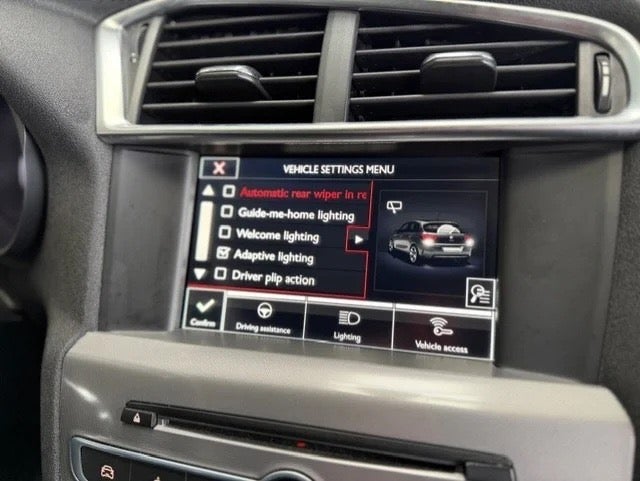 Citroën C4 1,6 BlueHDi 120 Feel EAT6 5d