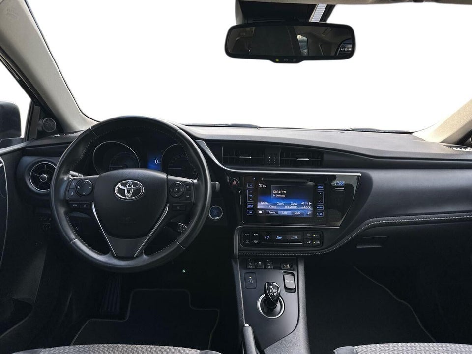 Toyota Auris 1,8 Hybrid H2 Style Touring Sports CVT 5d