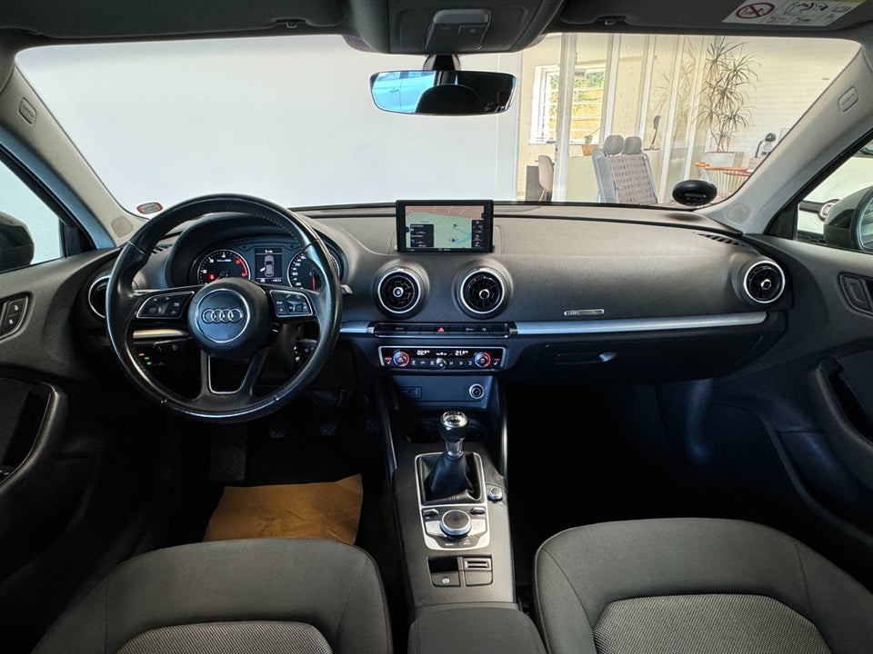 Audi A3 1,6 TDi 110 Sportback 5d