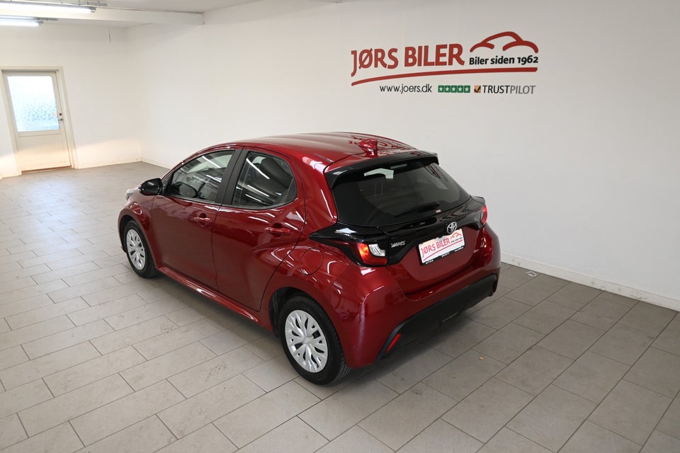 Toyota Yaris 1,0 Active 5d