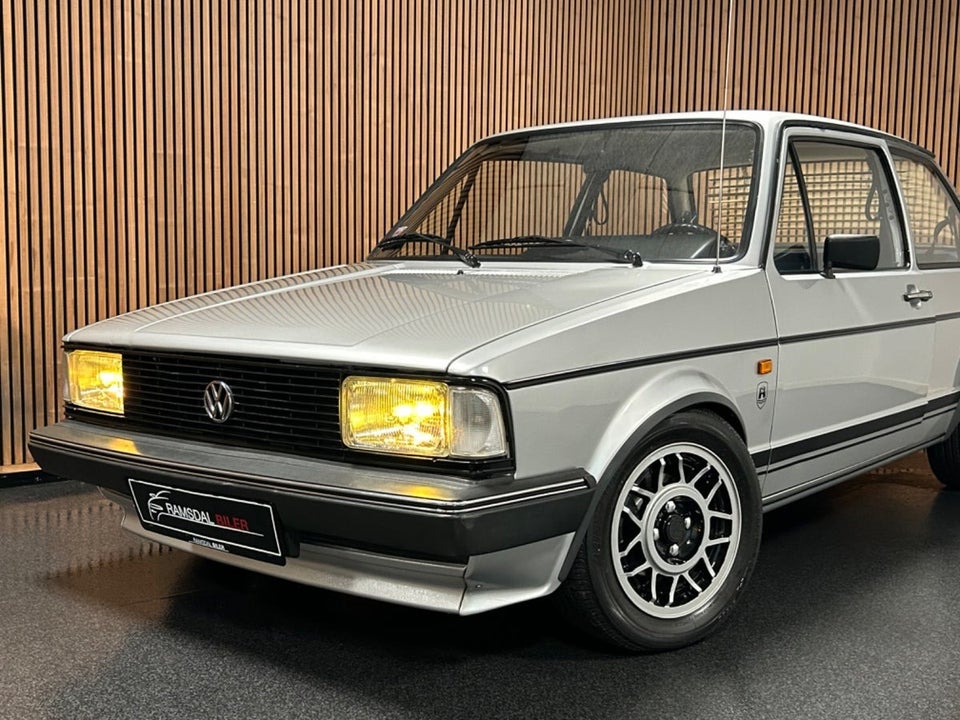 VW Jetta 1,3 2d