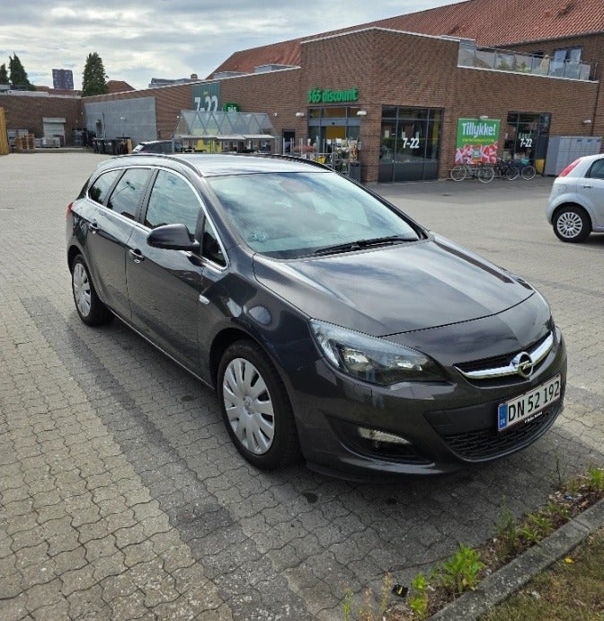 Opel Astra 1,4 T 140 Enjoy Sports Tourer 5d