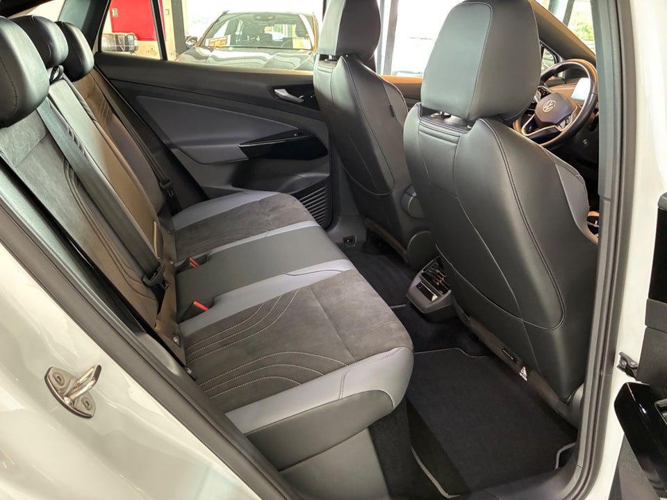 VW ID.5 77 Pro Performance Active 5d