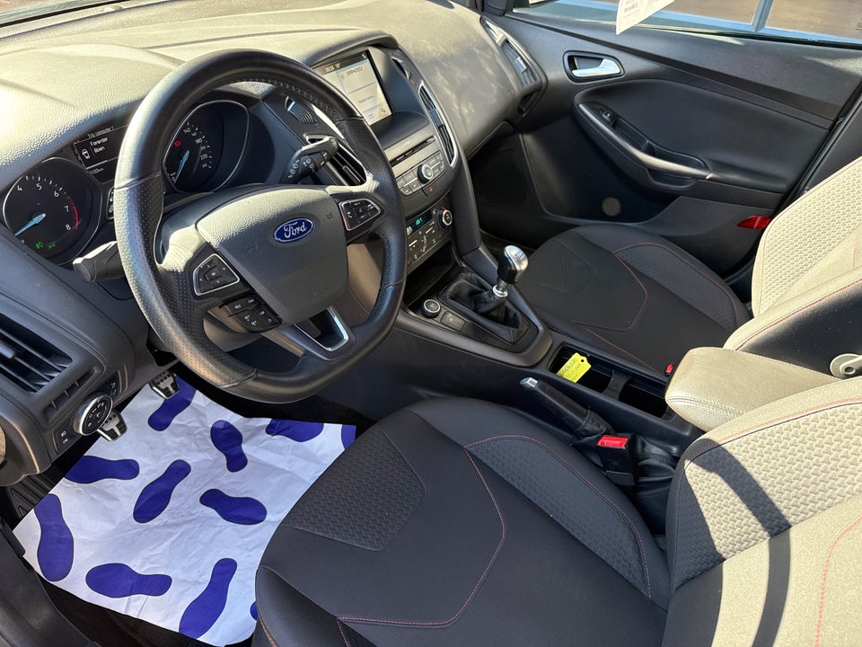 Ford Focus 1,0 EcoBoost ST-Line stc. 5d