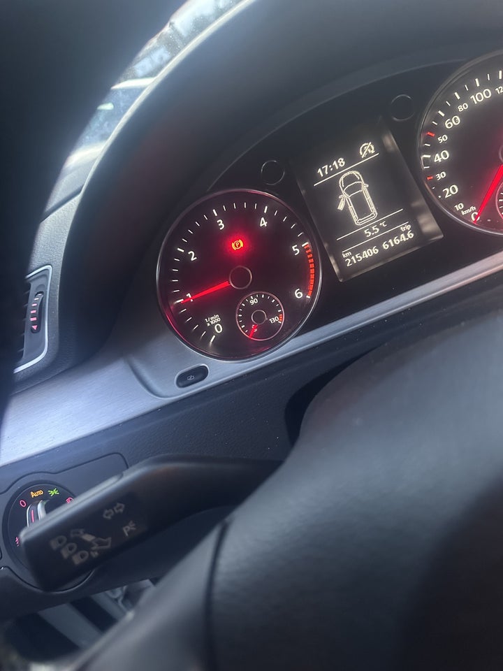 VW Passat 2,0 TDi 140 Highline Variant BMT 5d