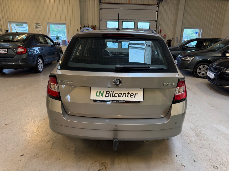 Skoda Fabia 1,2 TSi 110 Ambiente Combi DSG 5d