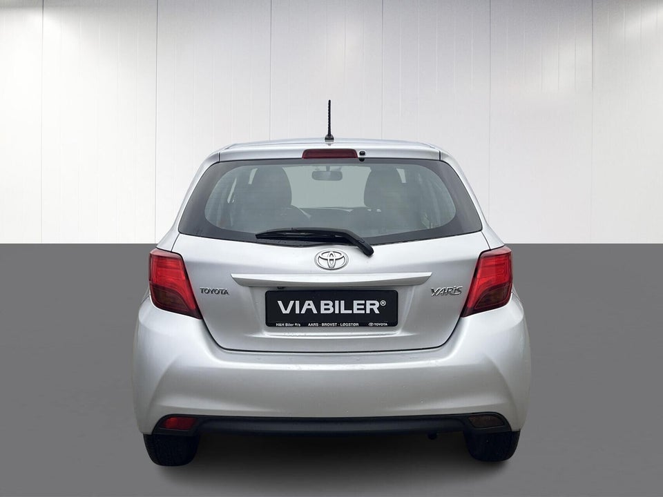 Toyota Yaris 1,0 VVT-i T2 5d
