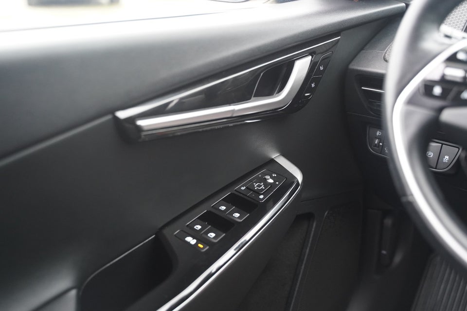 Kia EV6 77 Long Range Upgrade 5d