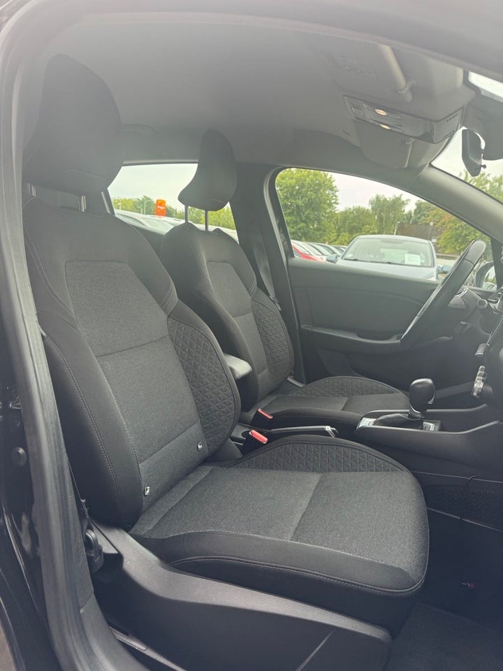 Renault Clio V 1,6 E-Tech Zen 5d