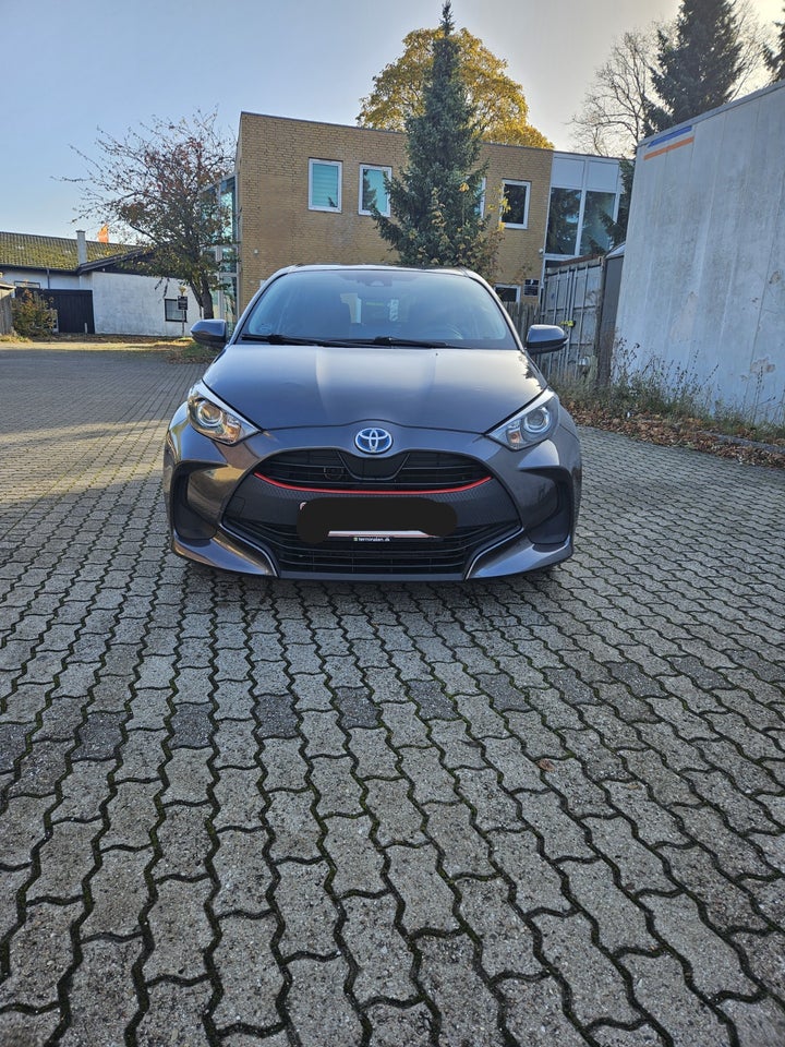 Toyota Yaris 1,5 Hybrid H3 Style e-CVT 5d