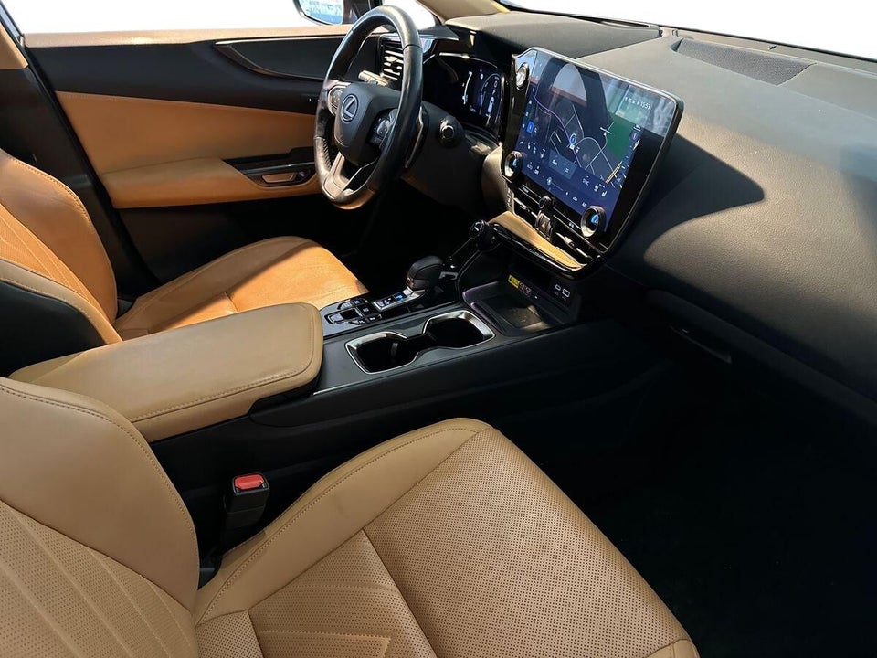 Lexus NX450h+ 2,5 Luxury aut. AWD 5d