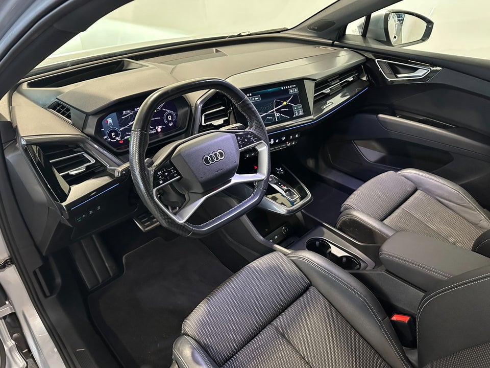 Audi Q4 e-tron 40 S-line 5d