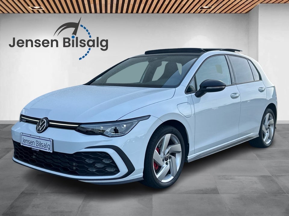 VW Golf VIII 1,4 GTE DSG 5d