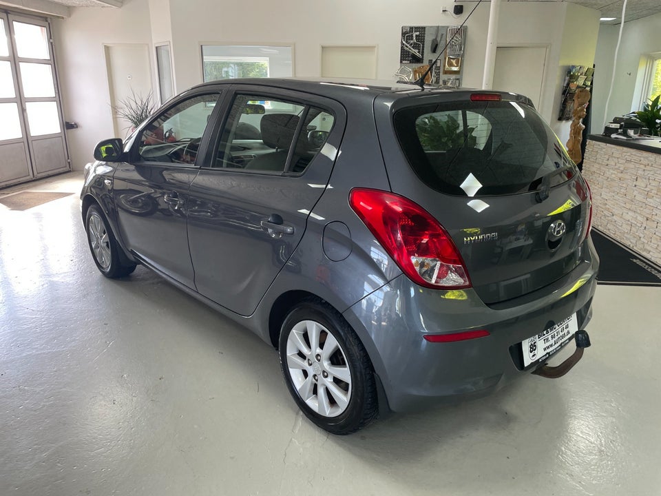 Hyundai i20 1,25 Classic XTR 5d