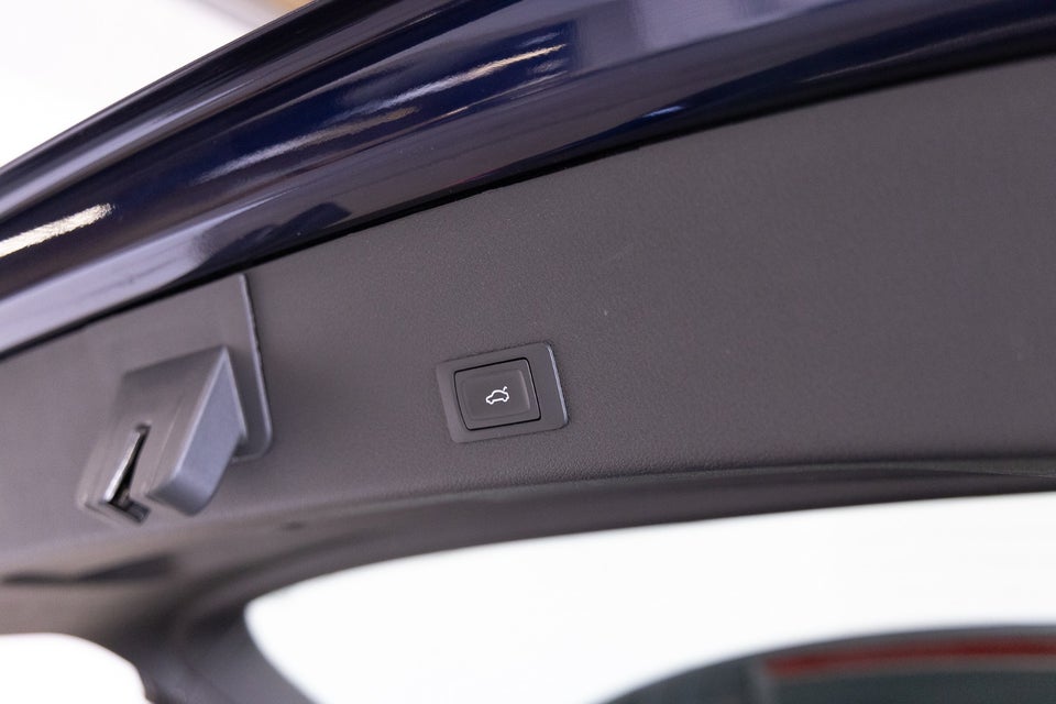 Audi e-tron 55 S-line quattro 5d