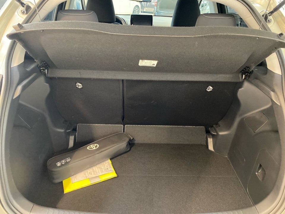 Toyota Yaris 1,5 Hybrid Style Comfort e-CVT 5d