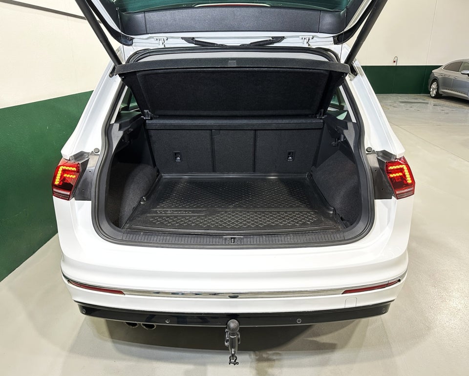 VW Tiguan 2,0 TDi 190 R-line DSG 4Motion 5d