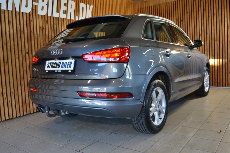 Audi Q3 1,4 TFSi 150 Limited S-tr. 5d