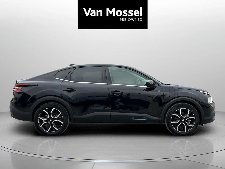 Citroën ë-C4 X 54 Shine 4d