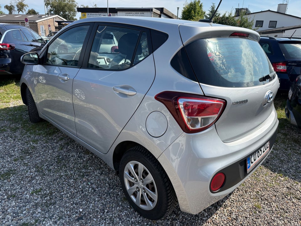 Hyundai i10 1,0 Touch 5d