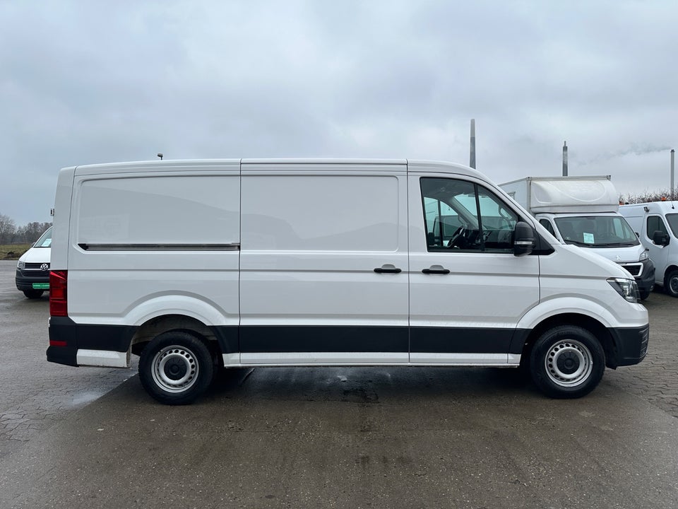 VW Crafter 35 2,0 TDi 140 Kassevogn L3H2 aut.