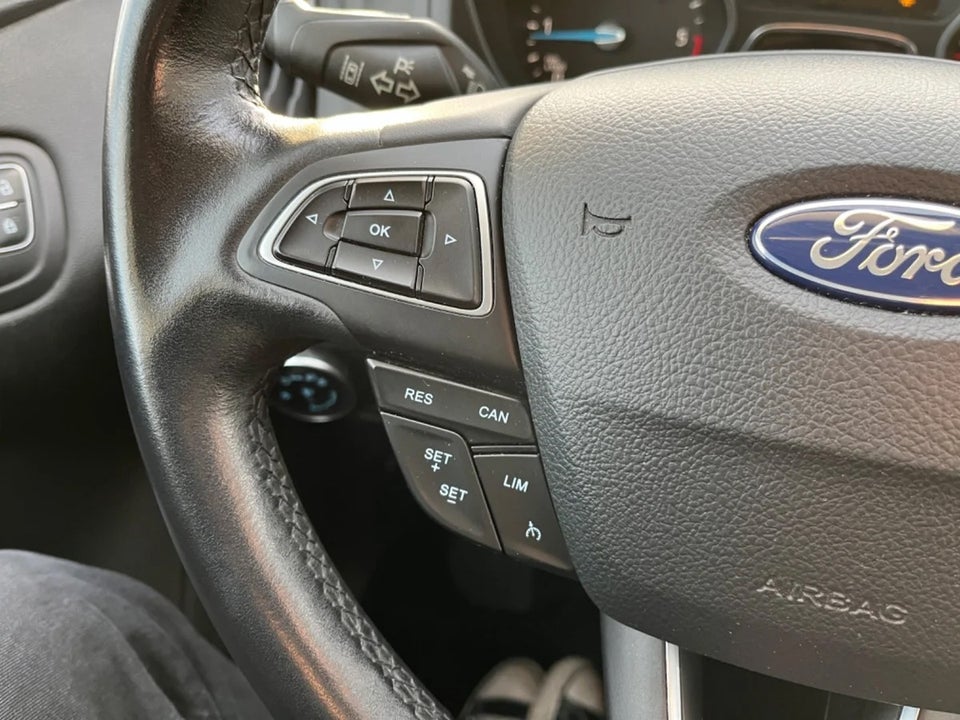 Ford Focus 1,5 TDCi 120 Titanium stc. Van 5d
