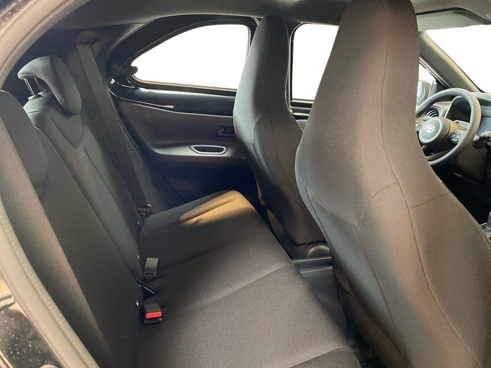 Toyota Aygo X 1,5 Hybrid Play Comfort CVT 5d
