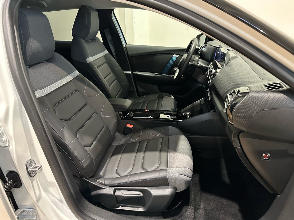 Citroën ë-C4 50 Shine 5d